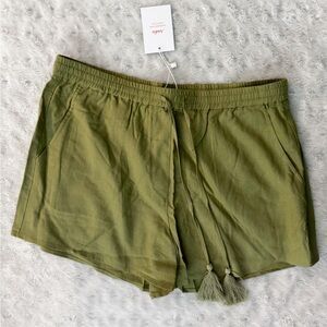 NWT- ANDIE Swim The Short Linen Pull On in Olive Green